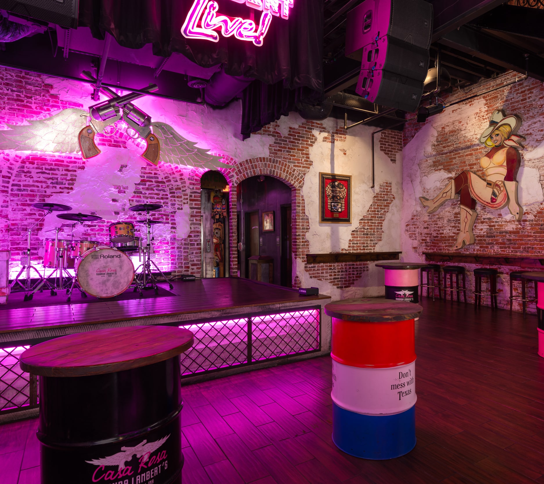 Casa Rosa Restaurant Stage