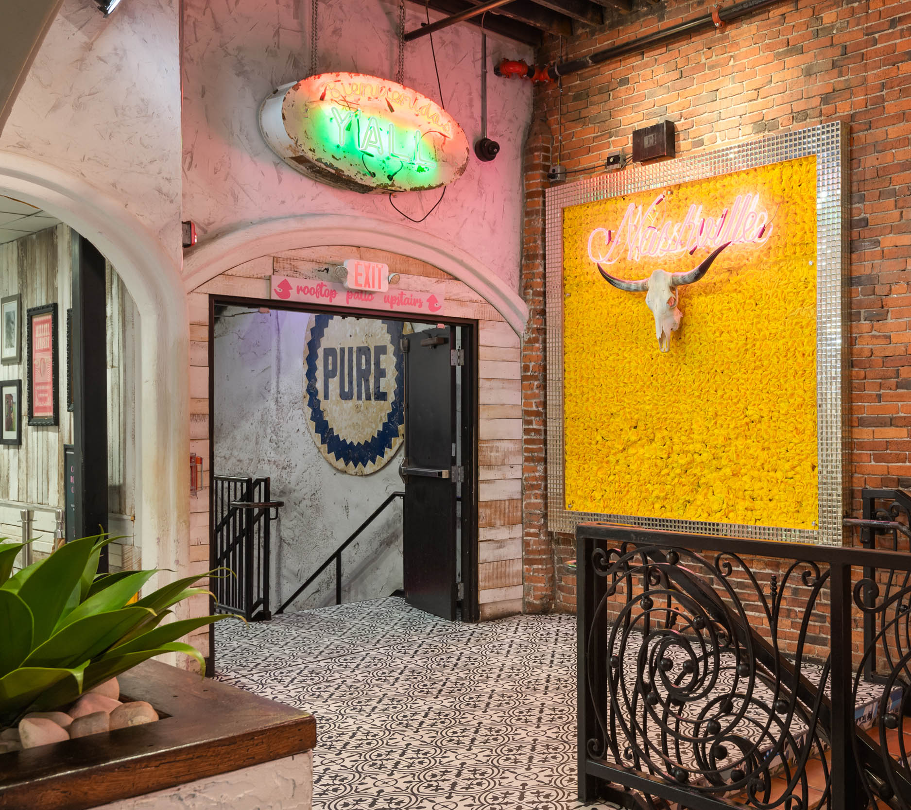 Casa Rosa Restaurant